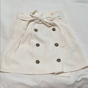 Banana republic off white skirt